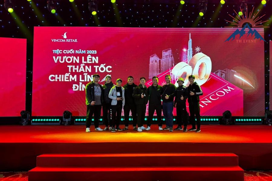 Những Điều Cần Lưu Ý Khi Tổ Chức Tiệc Year End Party Cuối Năm Cho Doanh Nghiệp 04